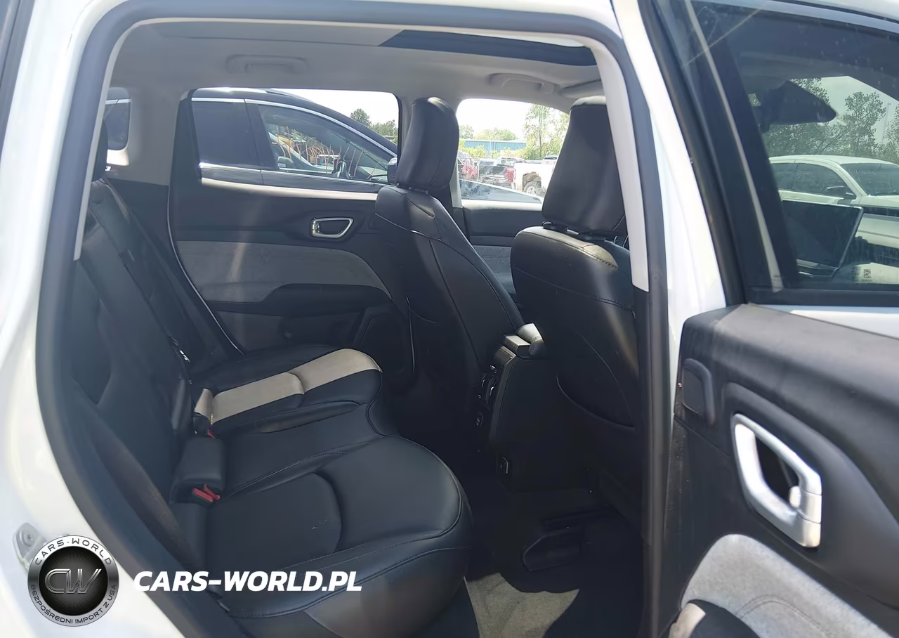 2022 Jeep Compass Latitude Lux 4X4 VIN:3C4NJDFB7NT236352 - 8