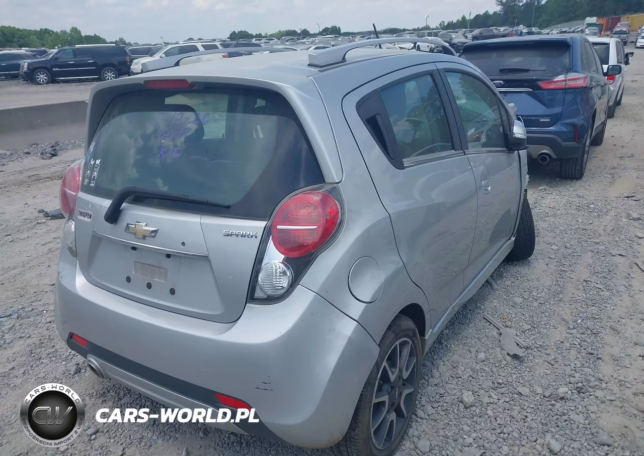 2015 Chevrolet Spark 2Lt Cvt VIN:KL8CF6S95FC763948 - 4