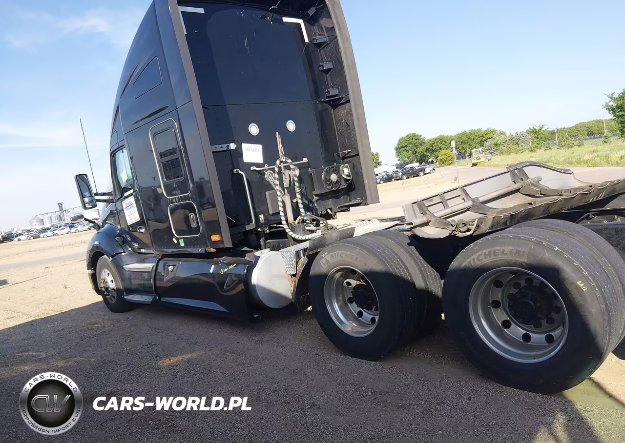 2021 Kenworth T680 VIN:1XKYD49X5MJ462539 - 17