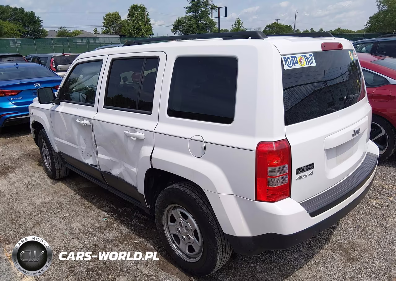 2015 Jeep Patriot Sport VIN:1C4NJRBB3FD411996 - 3
