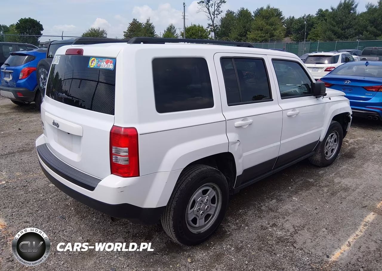 2015 Jeep Patriot Sport VIN:1C4NJRBB3FD411996 - 4