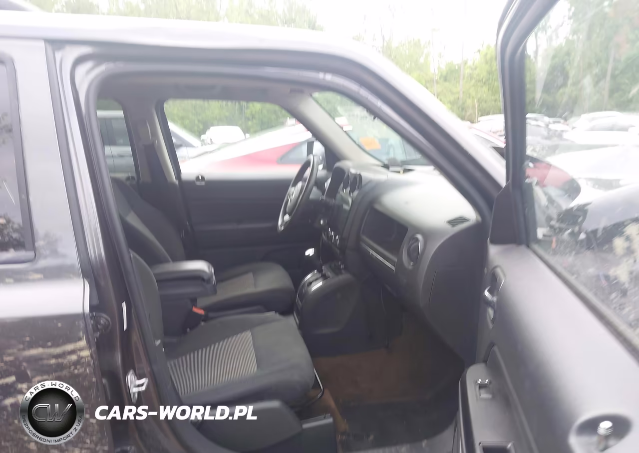 2014 Jeep Patriot Sport VIN:1C4NJRBB6ED892700 - 5