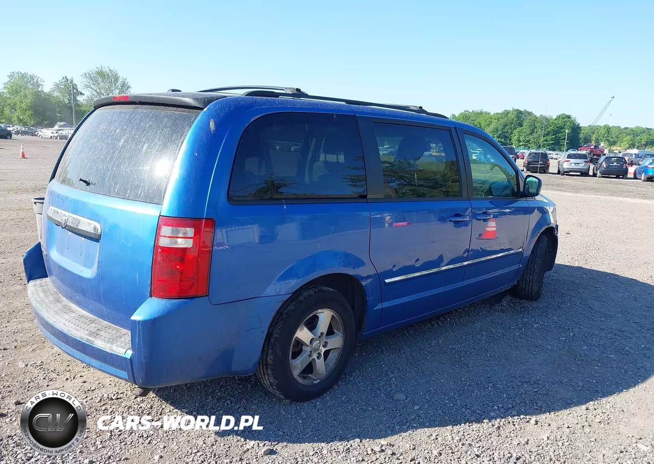 2008 Dodge Grand Caravan Sxt VIN:2D8HN54P68R684001 - 4