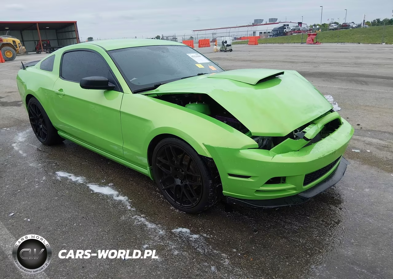 2014 Ford Mustang V6