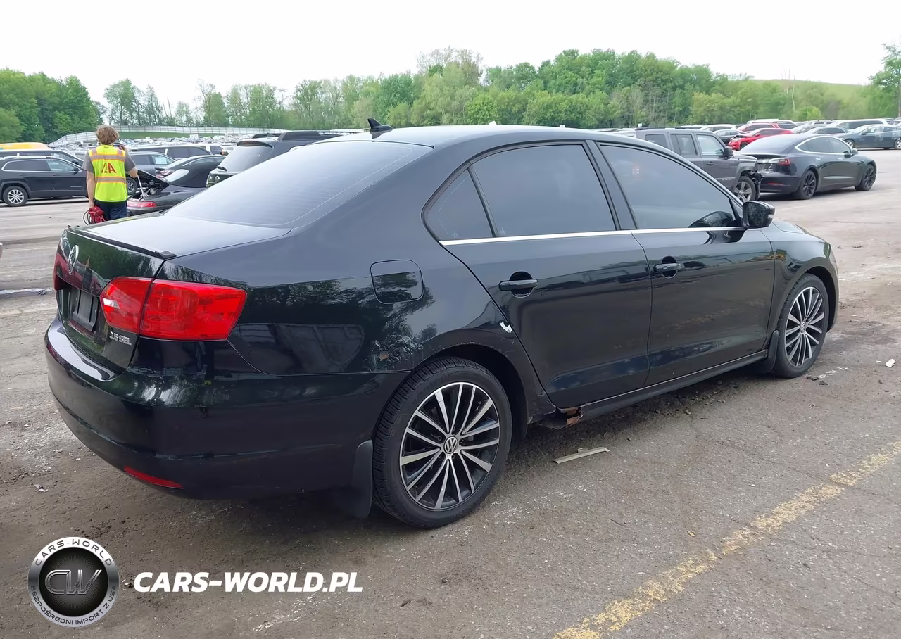 2012 Volkswagen Jetta 2.5L Sel Premium VIN:3VWLX7AJ7CM379537 - 4
