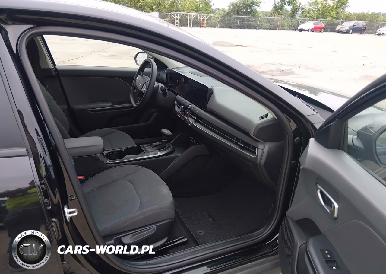 2025 Kia K4 Lx VIN:3KPFT4DE2SE003779 - 5