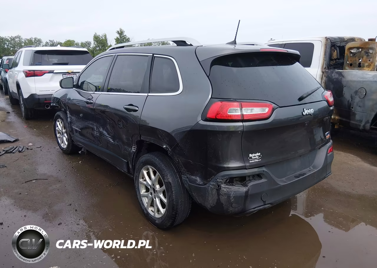 2016 Jeep Cherokee Latitude VIN:1C4PJLCB0GW258200 - 3