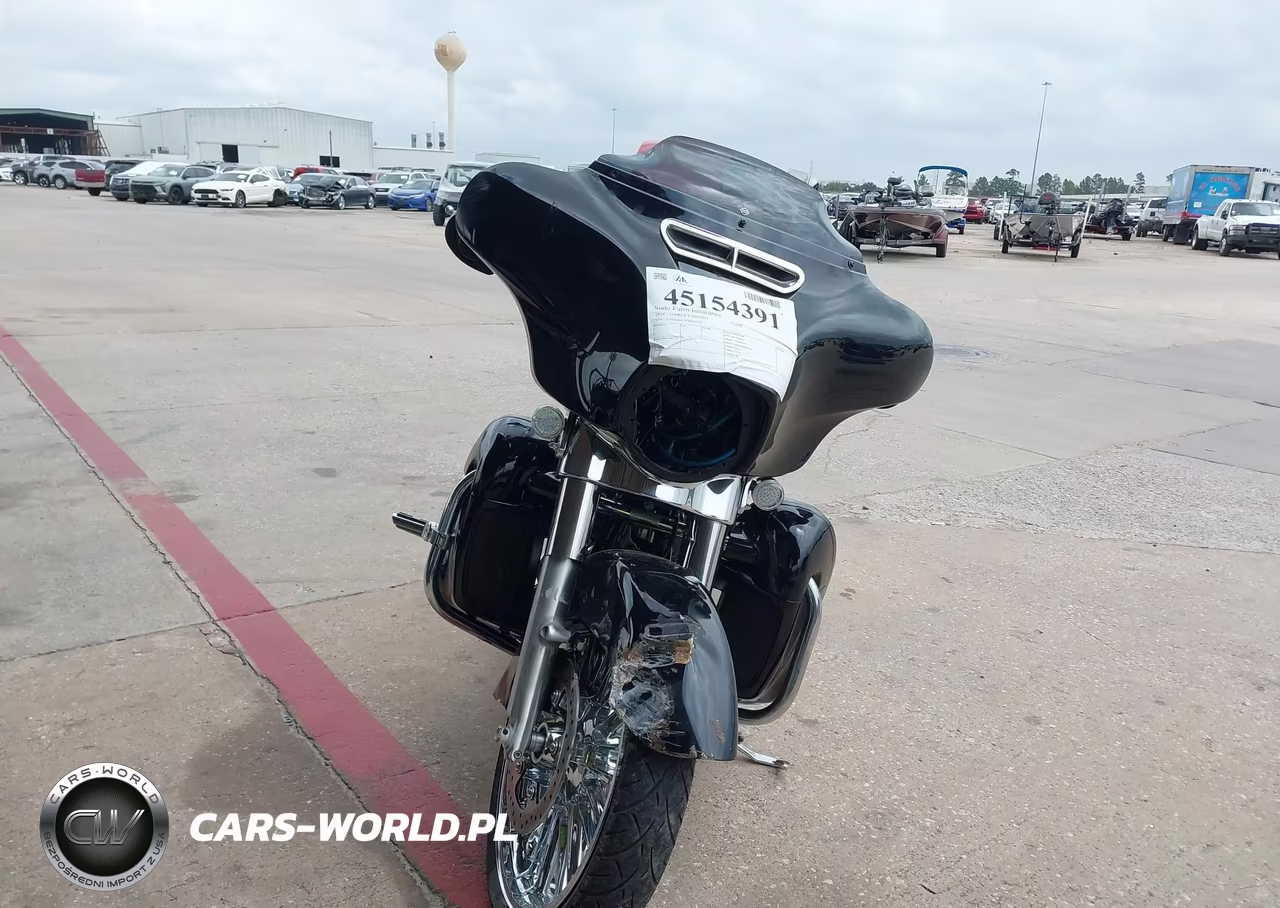2016 Harley-Davidson Flhx Street Glide VIN:1HD1KBM17GB622363 - 5