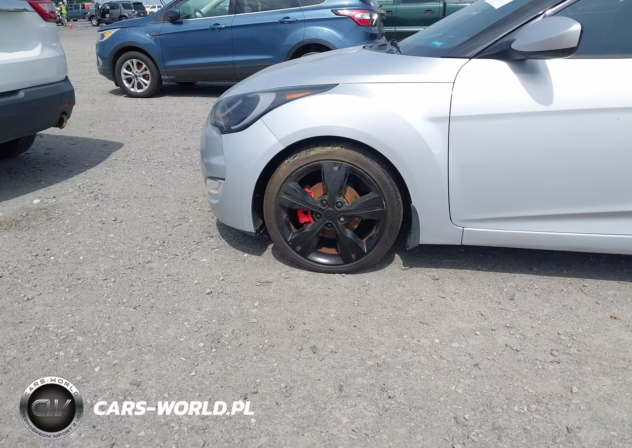 2017 Hyundai Veloster Value Edition VIN:KMHTC6AD5HU314767 - 6