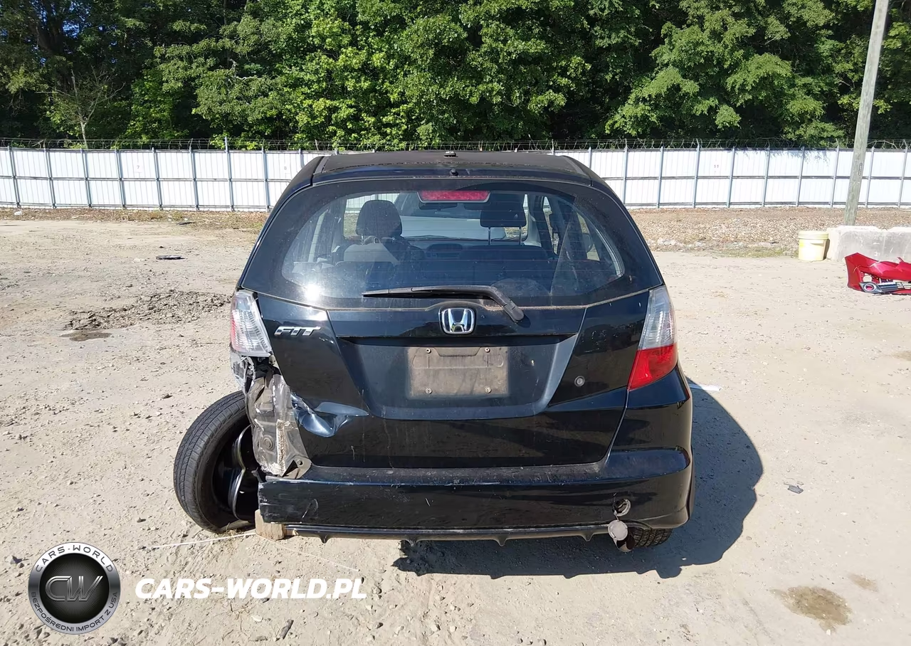 2010 Honda Fit VIN:JHMGE8H24AC038186 - 16