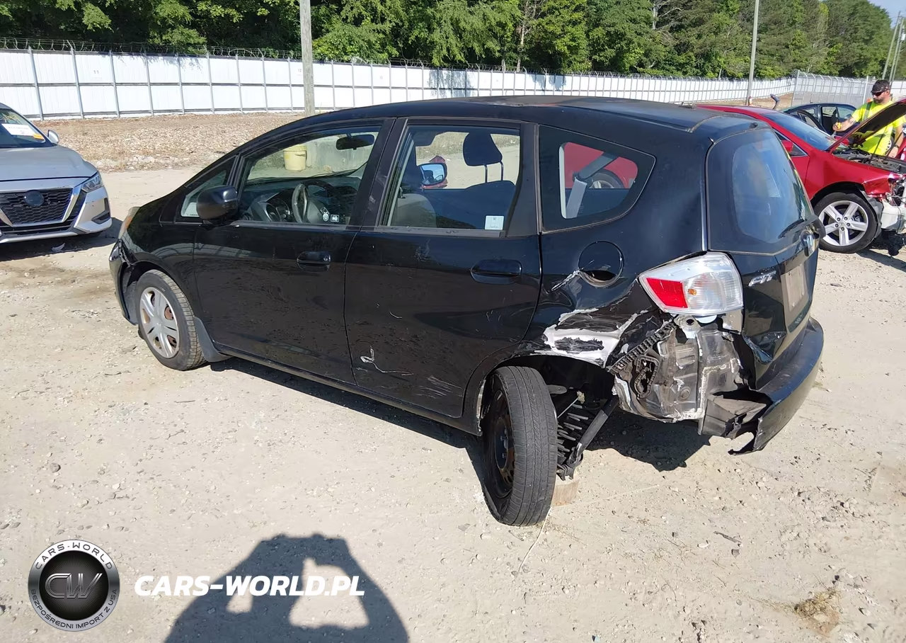 2010 Honda Fit VIN:JHMGE8H24AC038186 - 3