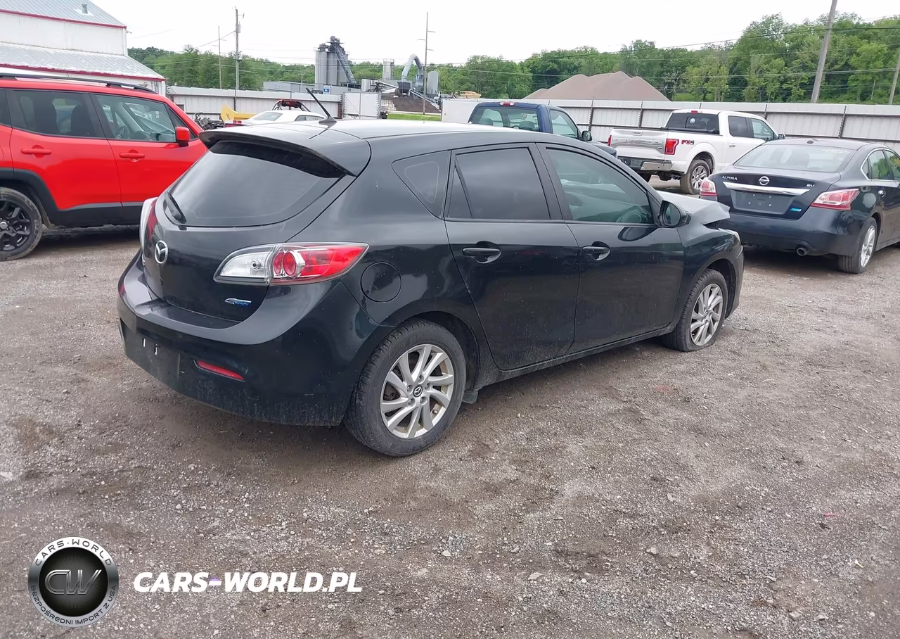 2013 Mazda Mazda3 I Touring VIN:JM1BL1L77D1817674 - 4