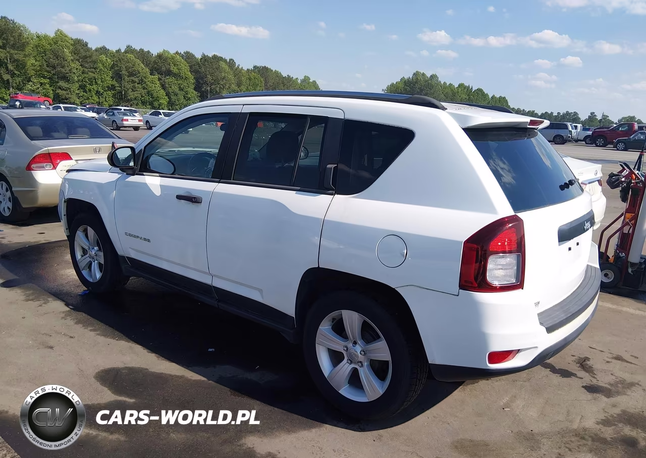 2014 Jeep Compass Sport VIN:1C4NJCBA6ED536137 - 3