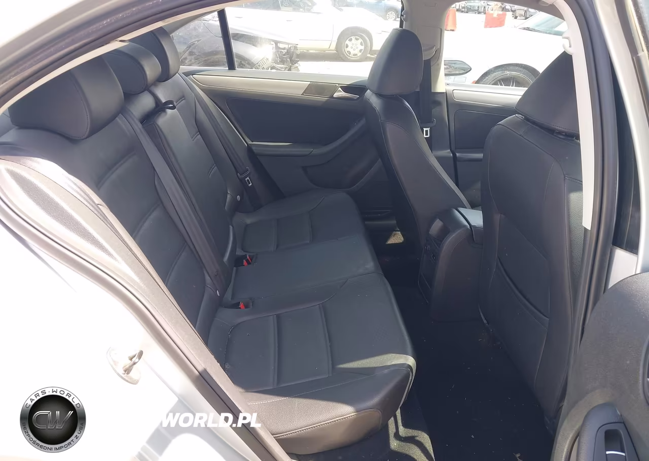 2013 Volkswagen Jetta 2.0L Tdi VIN:3VWLL7AJ6DM394401 - 8