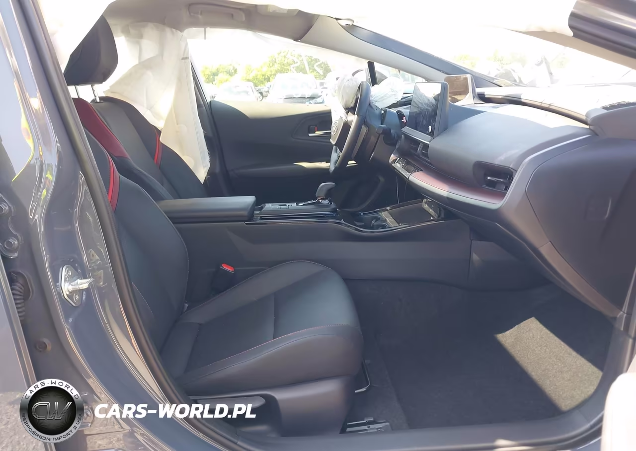 2024 Toyota Prius Prime Xse VIN:JTDACACU8R3031900 - 5