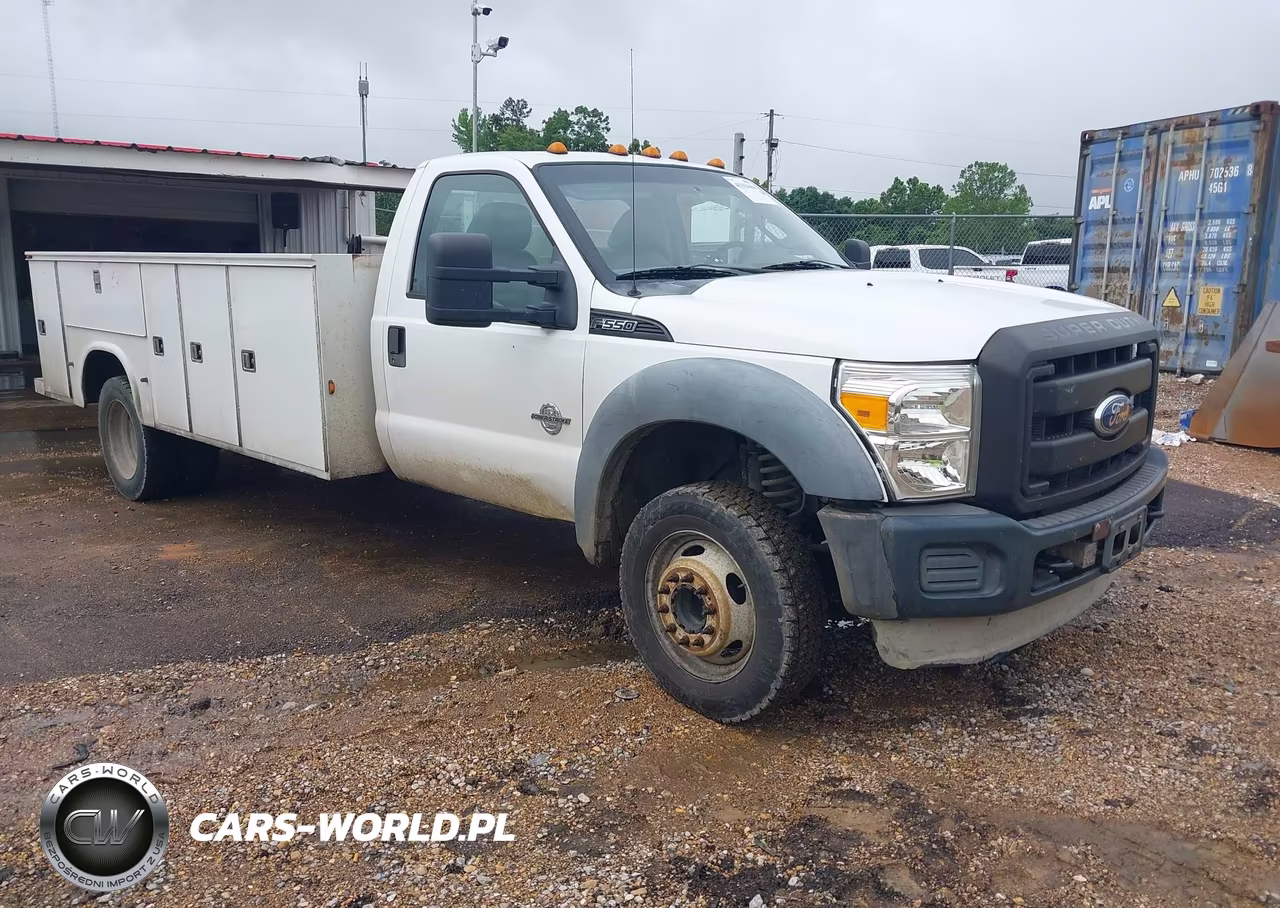 2011 Ford F-550 Chassis Xl