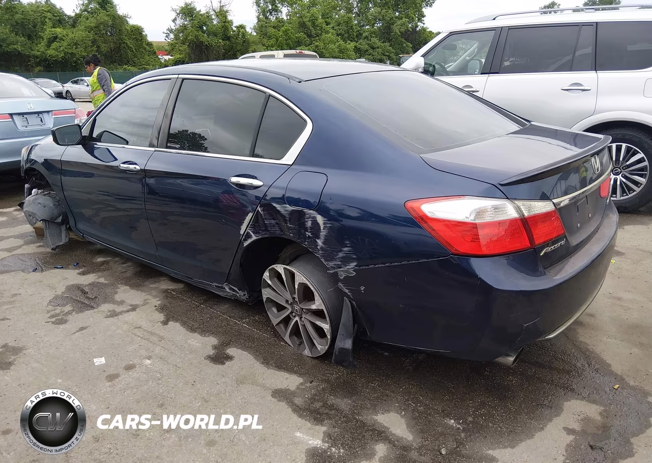 2015 Honda Accord Sport VIN:1HGCR2F58FA085465 - 3
