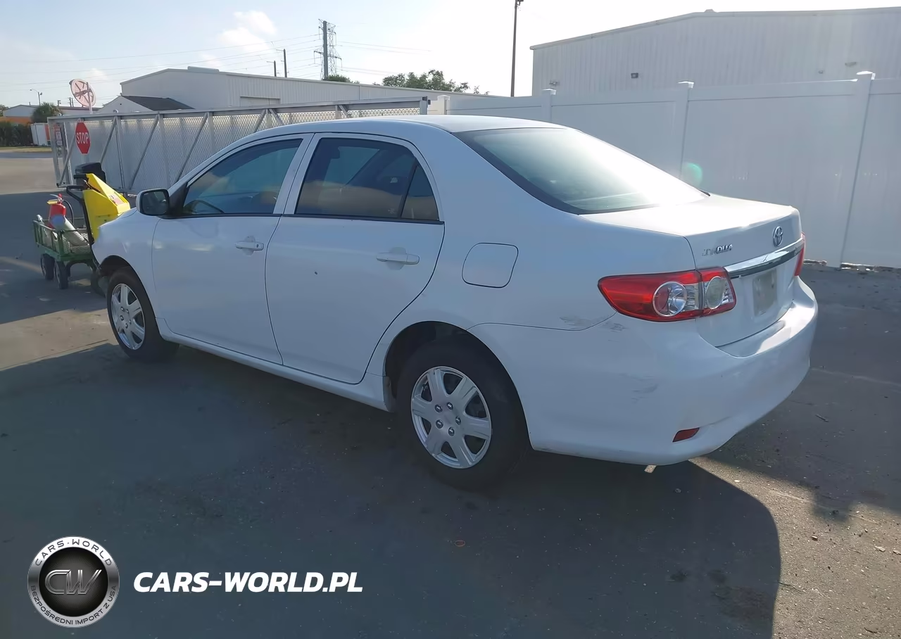 2013 Toyota Corolla L VIN:5YFBU4EE9DP183127 - 3