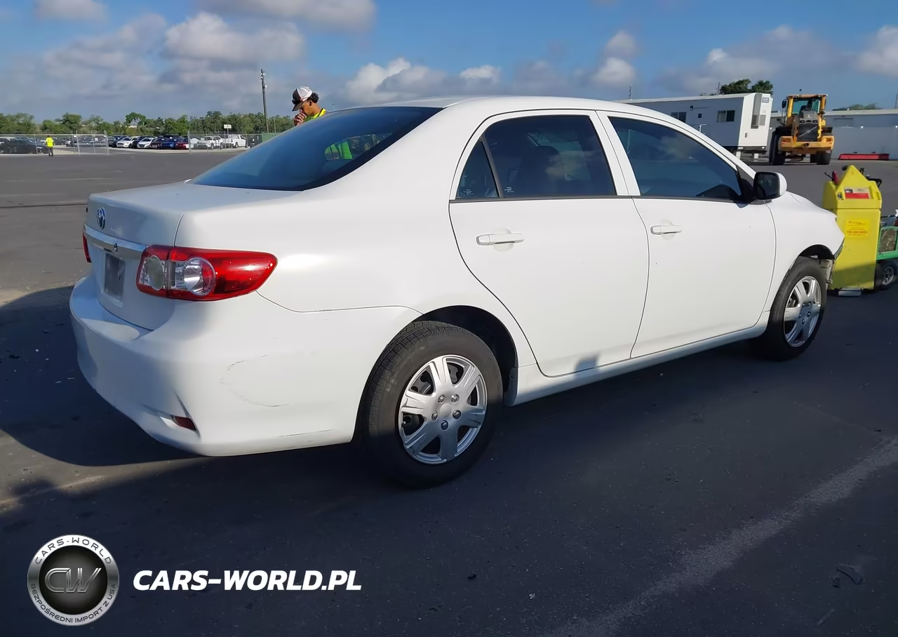2013 Toyota Corolla L VIN:5YFBU4EE9DP183127 - 4