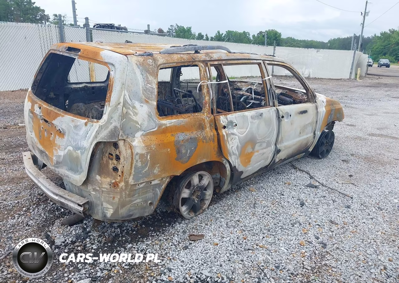 2004 Toyota Highlander V6 VIN:JTEEP21A440030916 - 4