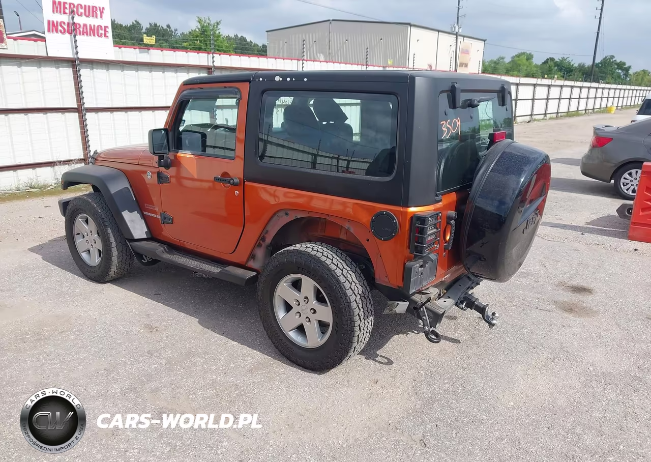 2011 Jeep Wrangler Sport VIN:1J4AA2D18BL622101 - 3
