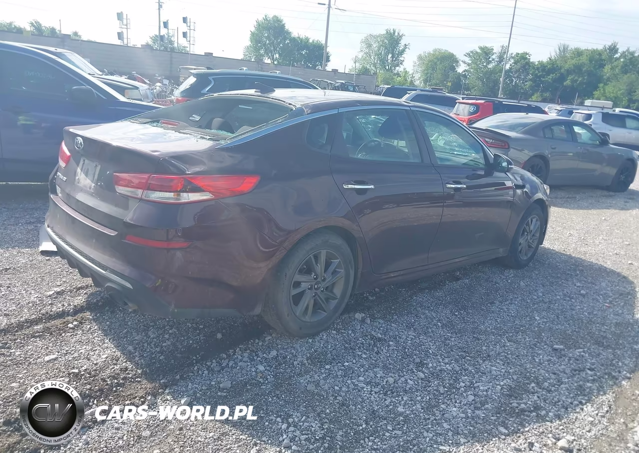 2019 Kia Optima Lx VIN:5XXGT4L34KG329191 - 4