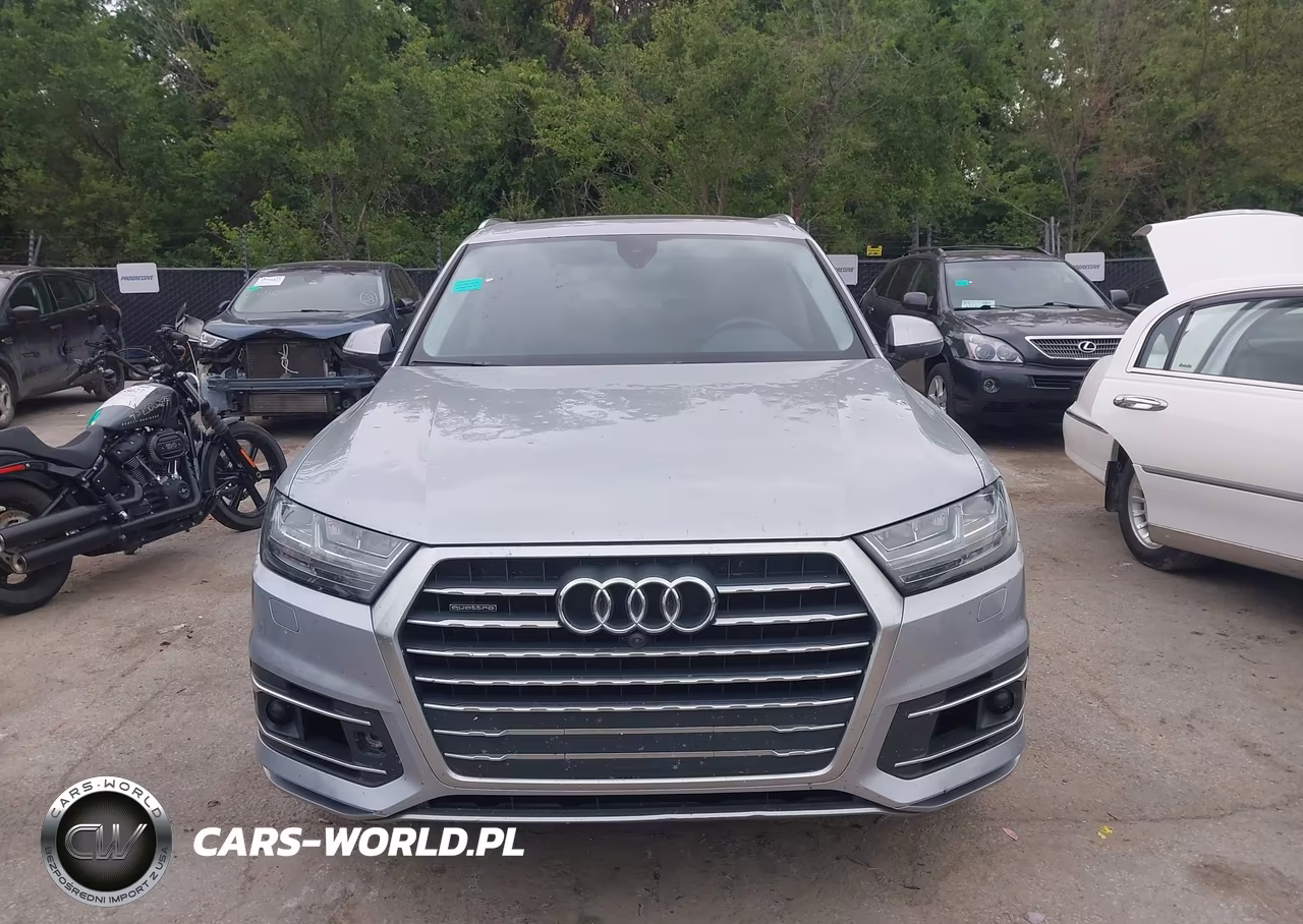 2018 Audi Q7 3.0T Premium VIN:WA1LAAF77JD015877 - 12