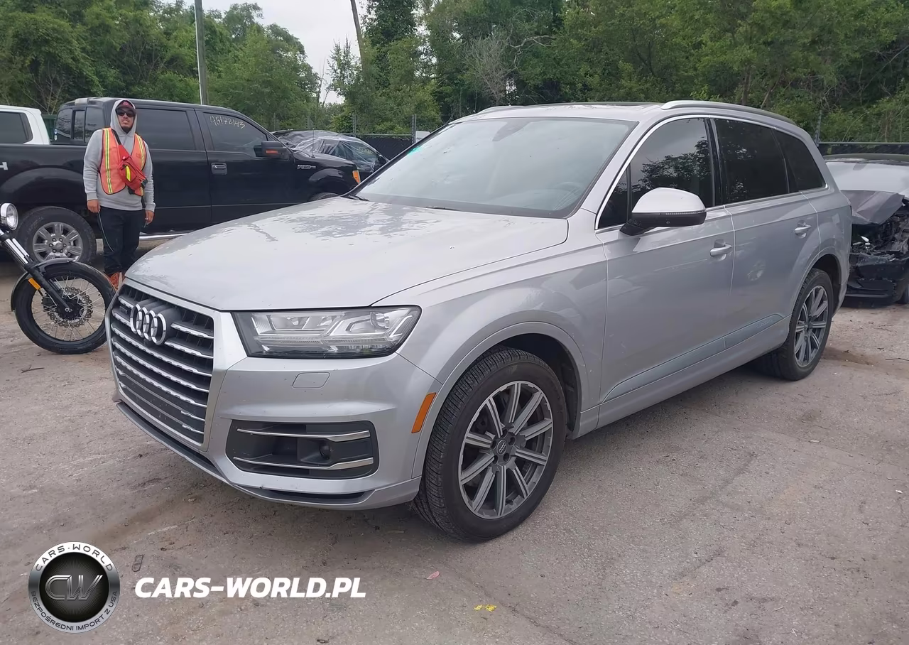 2018 Audi Q7 3.0T Premium VIN:WA1LAAF77JD015877 - 2
