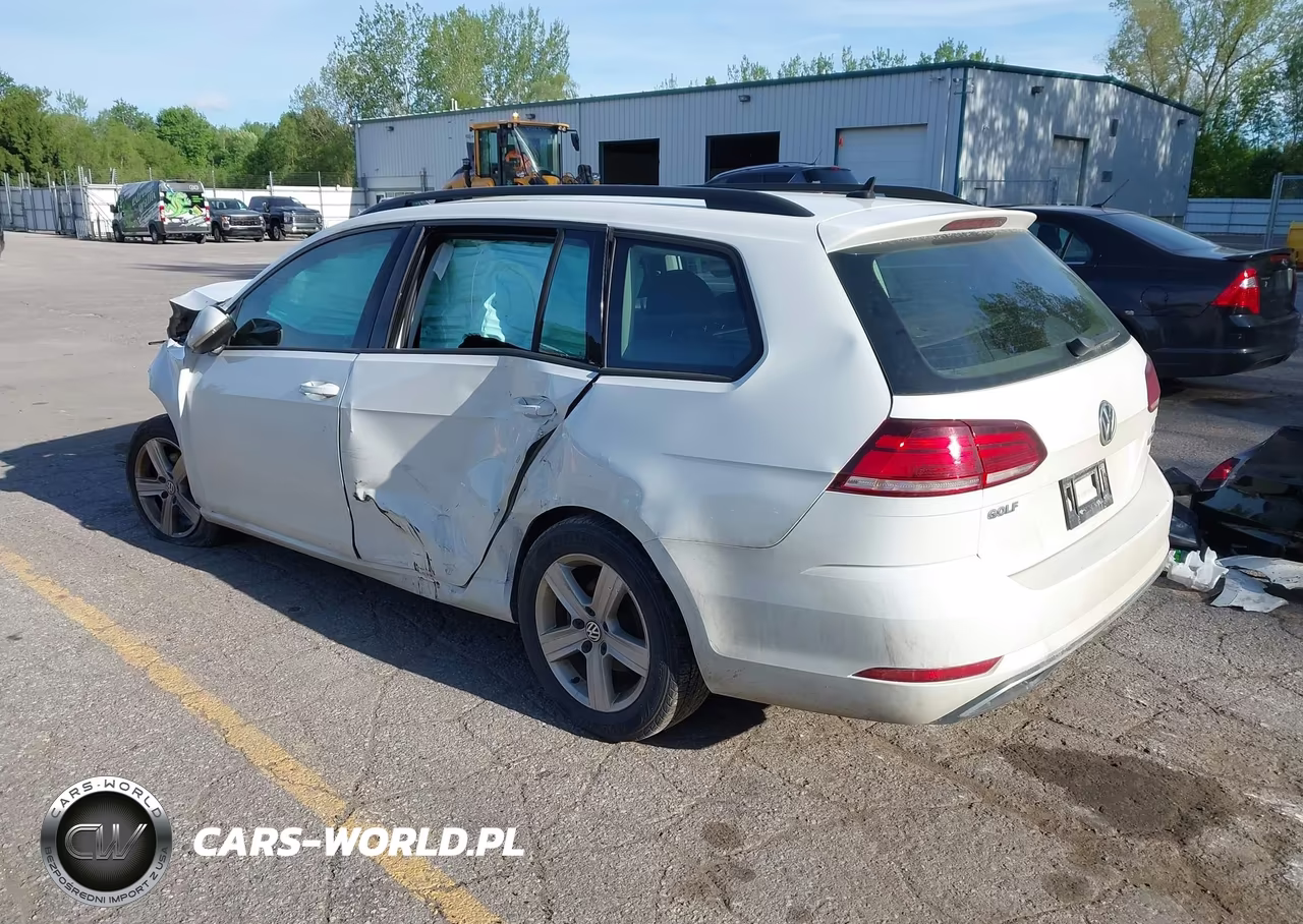2018 Volkswagen Golf Sportwagen Tsi S VIN:3VW117AU2JM761569 - 3
