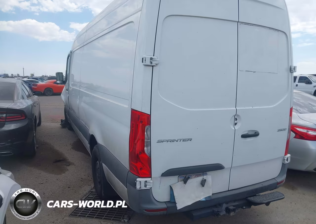 2022 Mercedes-Benz Sprinter 2500 High Roof I4 VIN:W1Y40CHY5NT090003 - 3