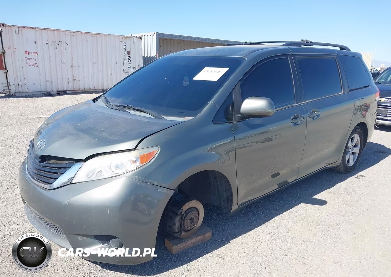2014 Toyota Sienna Le V6 8 Passenger VIN:5TDKK3DC9ES507072 - 2