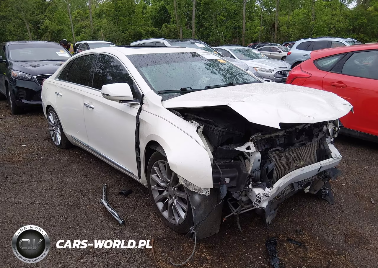 2015 Cadillac Xts Luxury – zdjęcie 1 z 16