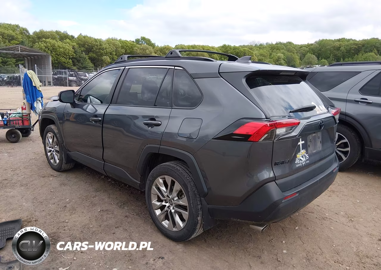 2021 Toyota Rav4 Xle Premium VIN:2T3A1RFV7MW209049 - 3
