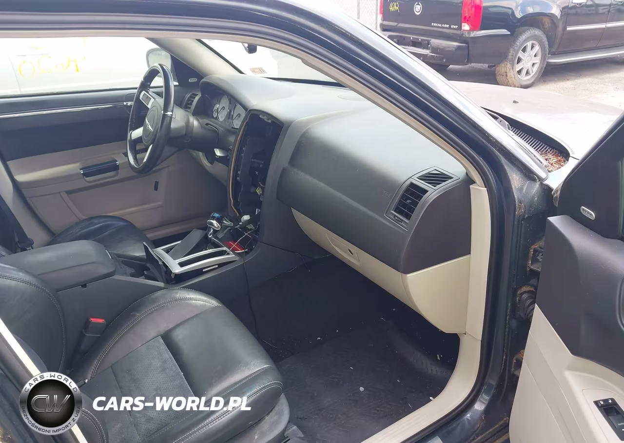 2007 Chrysler 300C VIN:2C3KA63H27H860339 - 5