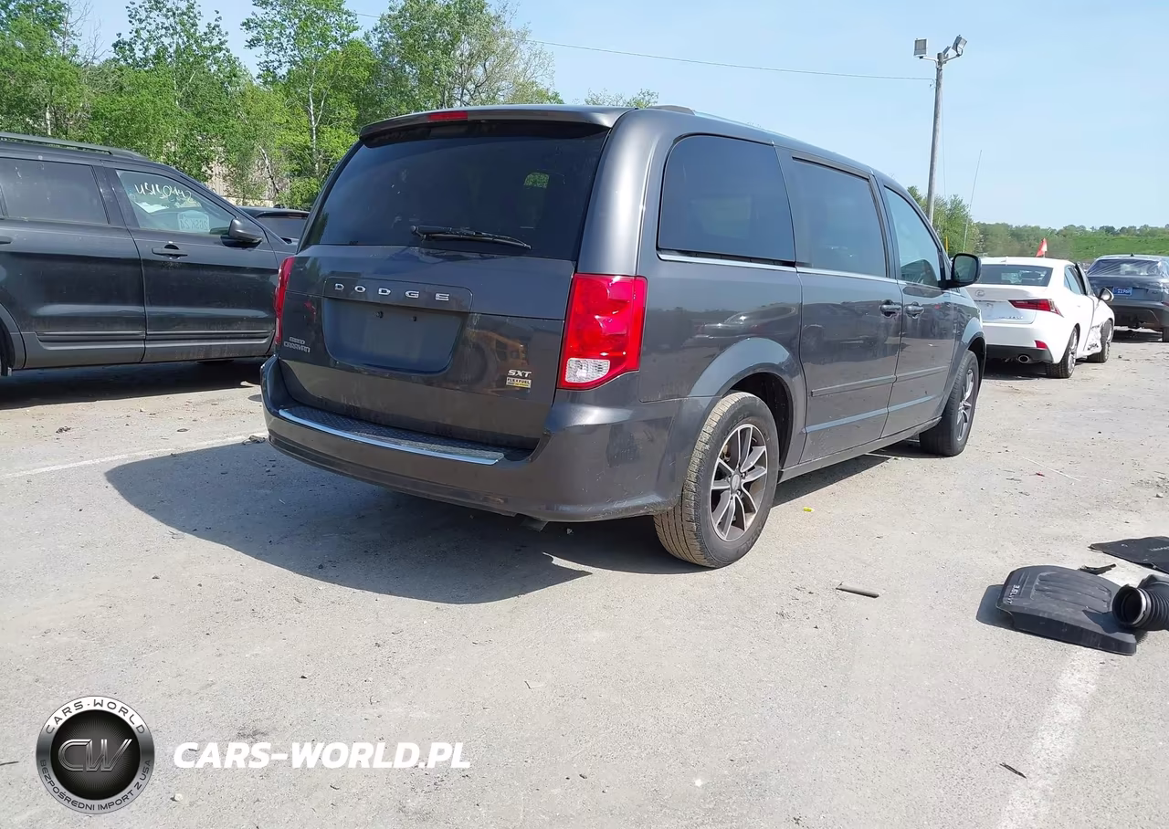 2017 Dodge Grand Caravan Sxt VIN:2C4RDGCG0HR546196 - 4