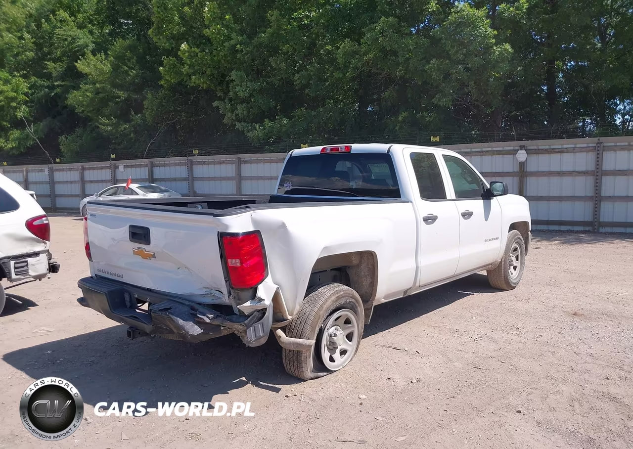 2018 Chevrolet Silverado 1500 Wt VIN:1GCRCNEH0JZ290750 - 4