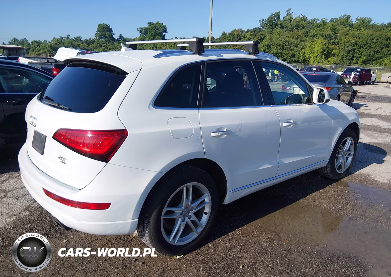 2015 Audi Q5 2.0T Premium VIN:WA1CFAFP2FA049543 - 4