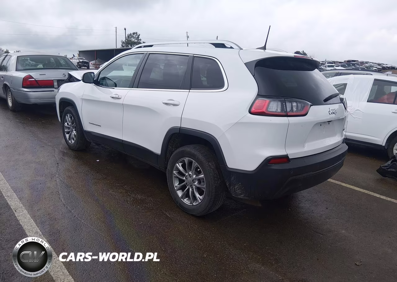 2020 Jeep Cherokee Latitude Plus Fwd VIN:1C4PJLLB1LD547642 - 3