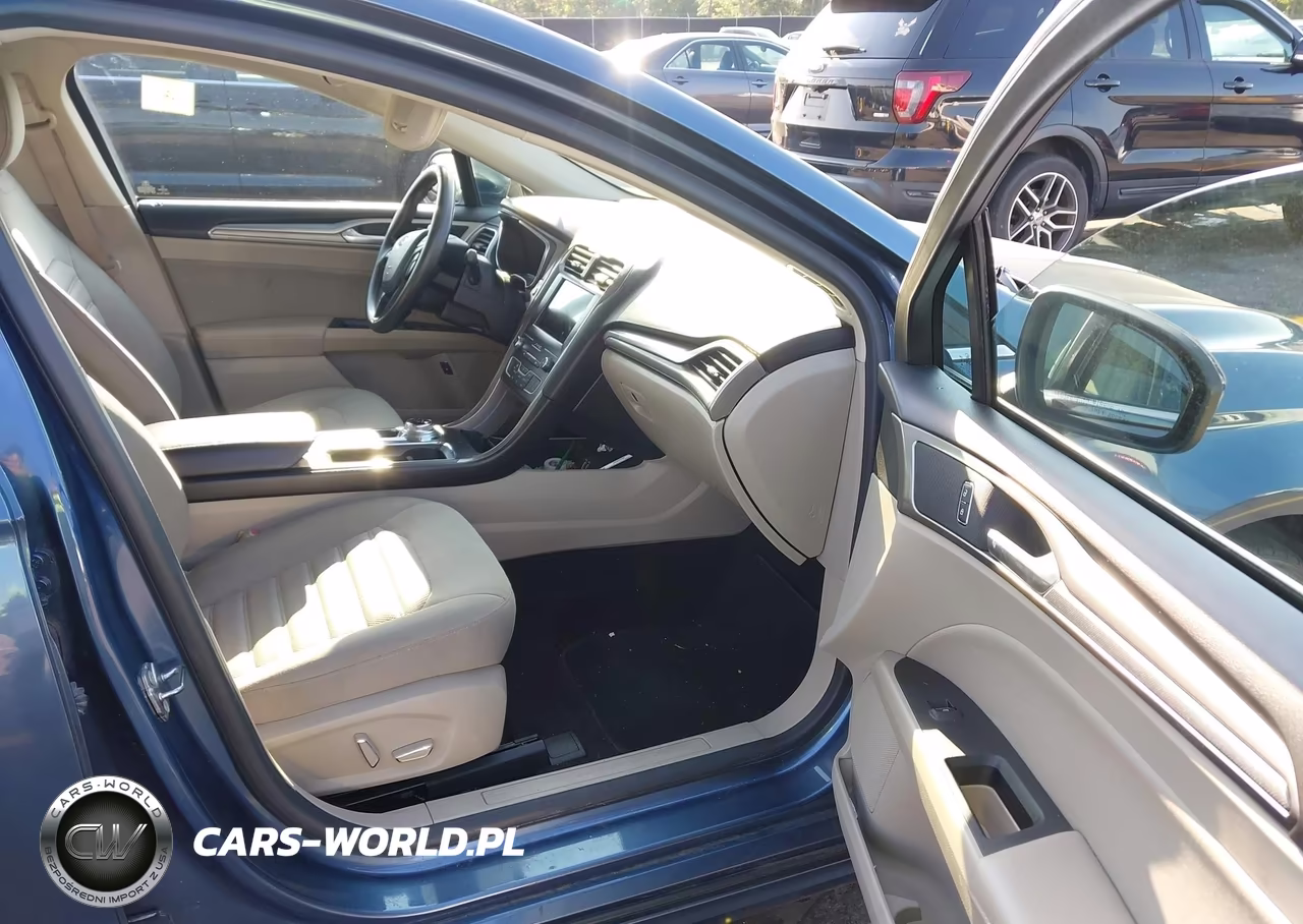 2019 Ford Fusion Hybrid Se VIN:3FA6P0LU7KR217722 - 5