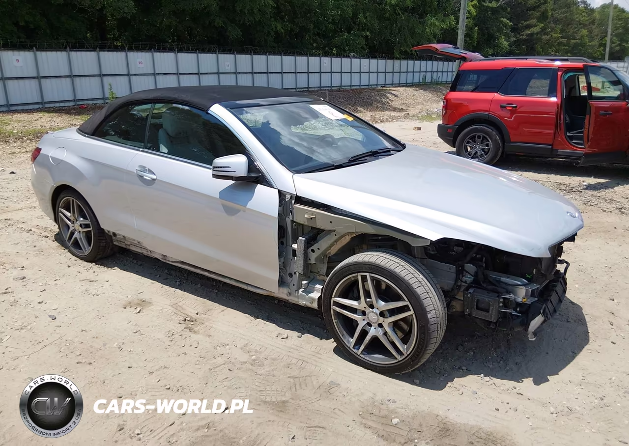2016 Mercedes-Benz E 550 – zdjęcie 1 z 22