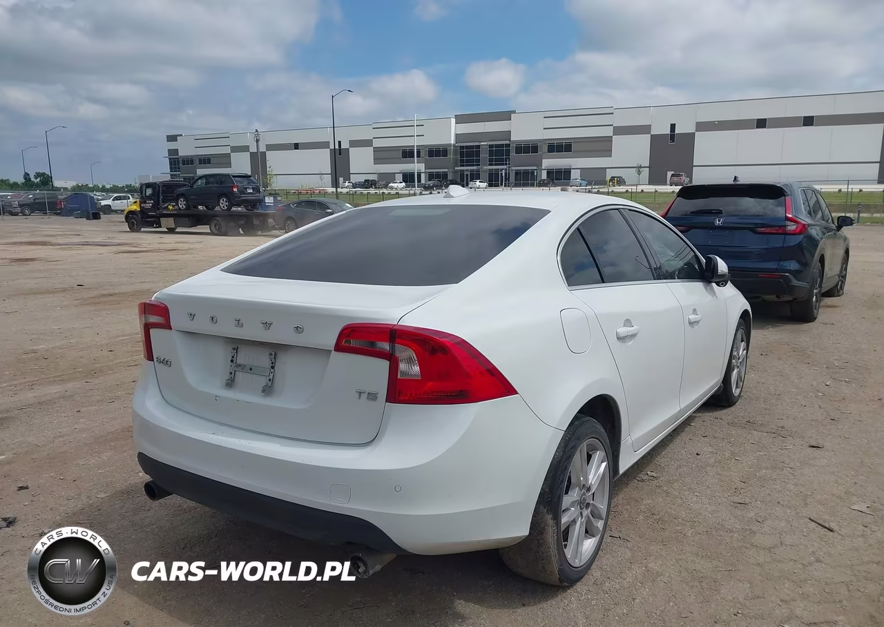 2013 Volvo S60 T5 VIN:YV1612FS0D2218911 - 4