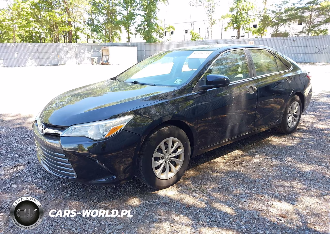 2017 Toyota Camry Le VIN:4T1BF1FKXHU713445 - 2