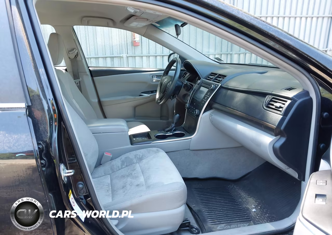 2017 Toyota Camry Le VIN:4T1BF1FKXHU713445 - 5