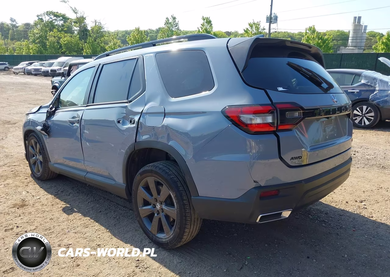 2025 Honda Pilot Sport VIN:5FNYG1H38SB166659 - 3