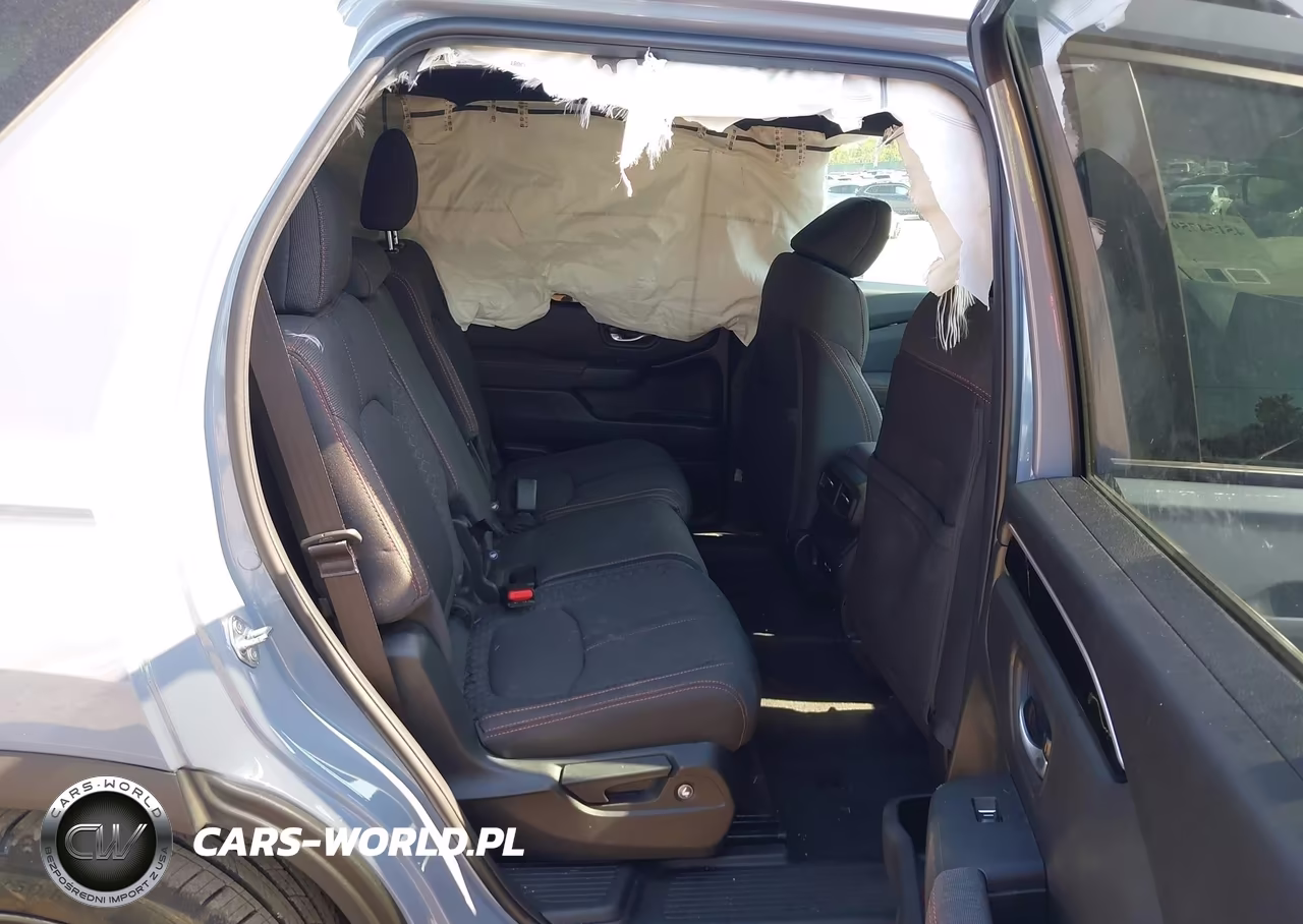 2025 Honda Pilot Sport VIN:5FNYG1H38SB166659 - 8