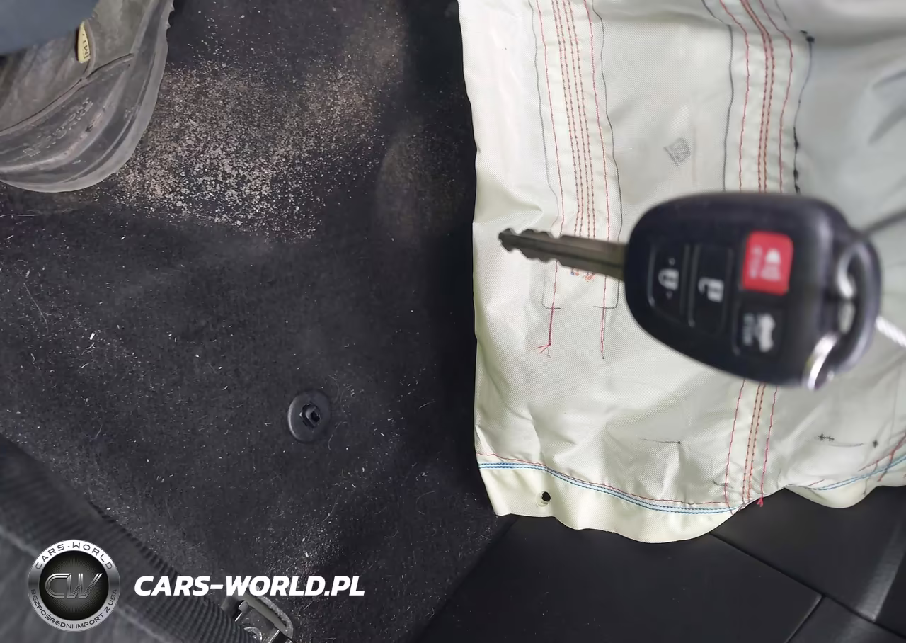 2019 Toyota Corolla Le VIN:5YFBURHEXKP925928 - 11