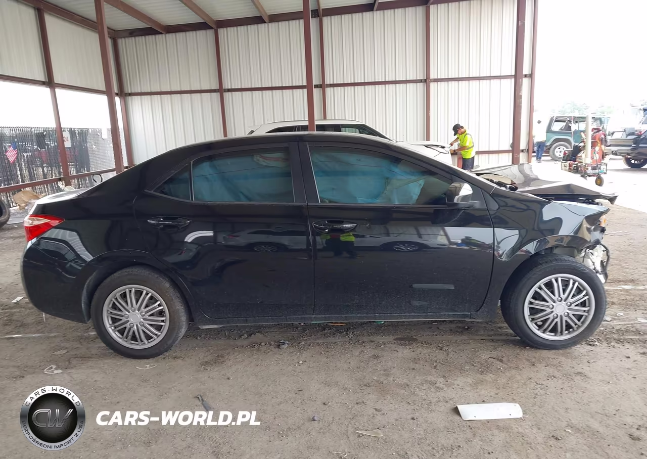 2019 Toyota Corolla Le VIN:5YFBURHEXKP925928 - 13