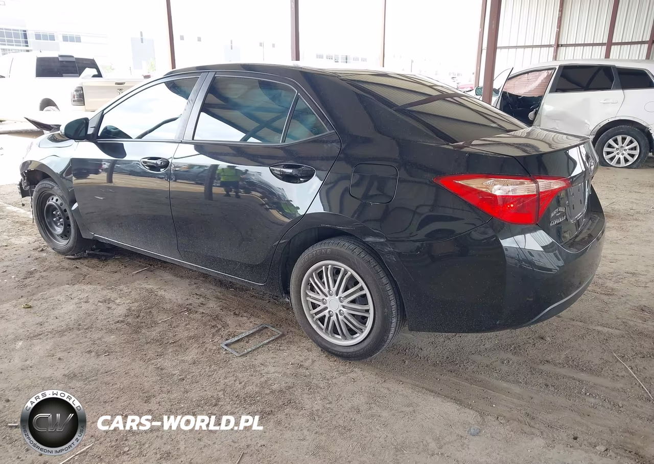 2019 Toyota Corolla Le VIN:5YFBURHEXKP925928 - 3