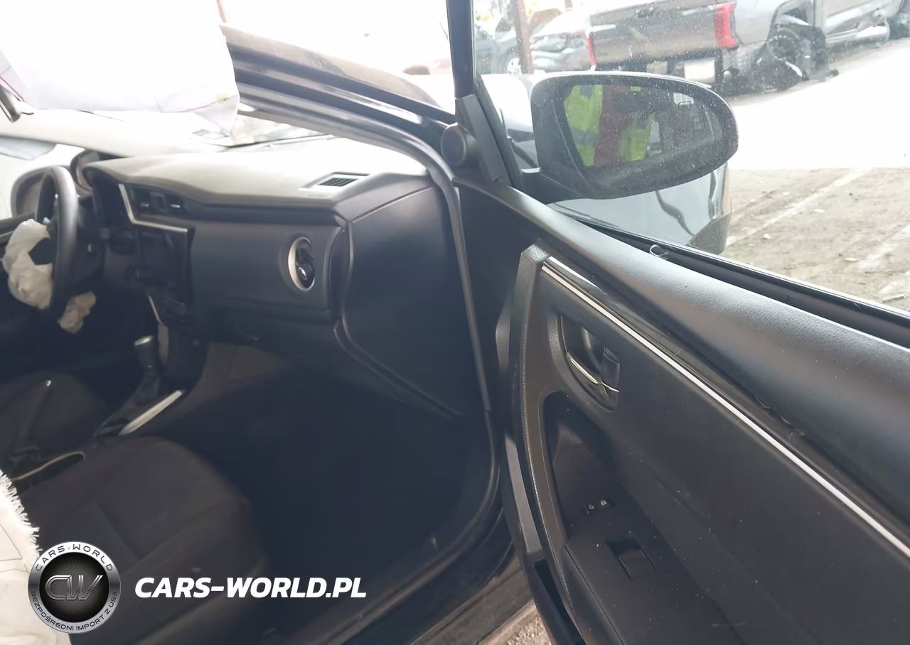 2019 Toyota Corolla Le VIN:5YFBURHEXKP925928 - 5