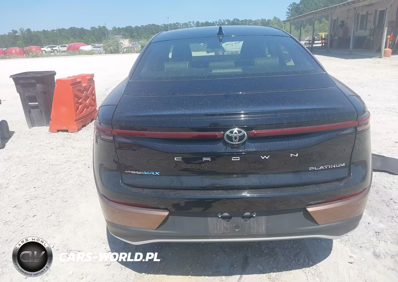 2023 Toyota Crown Platinum VIN:JTDAFAAF1P3004465 - 16